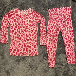 Posh Peanut leopard and kisses